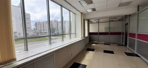 Офис с мебелью.