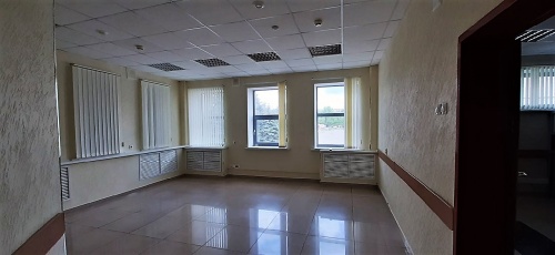 Офис с мебелью.