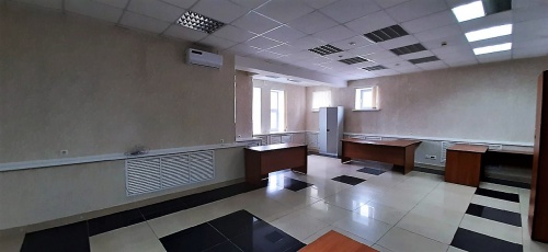 Офис с мебелью.