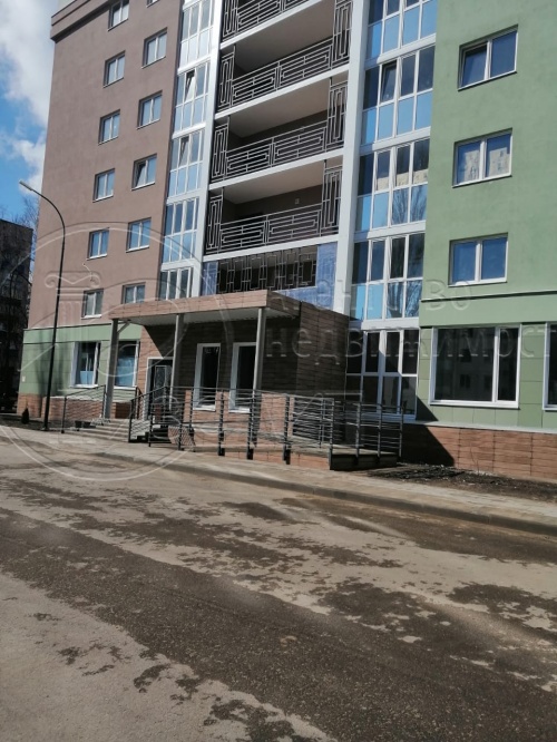 Новостройка в центре города.